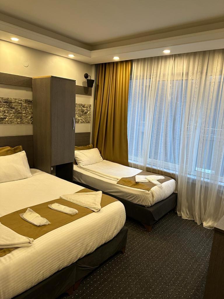 Moonlight Suit Hotel Taksim Istanboel Buitenkant foto