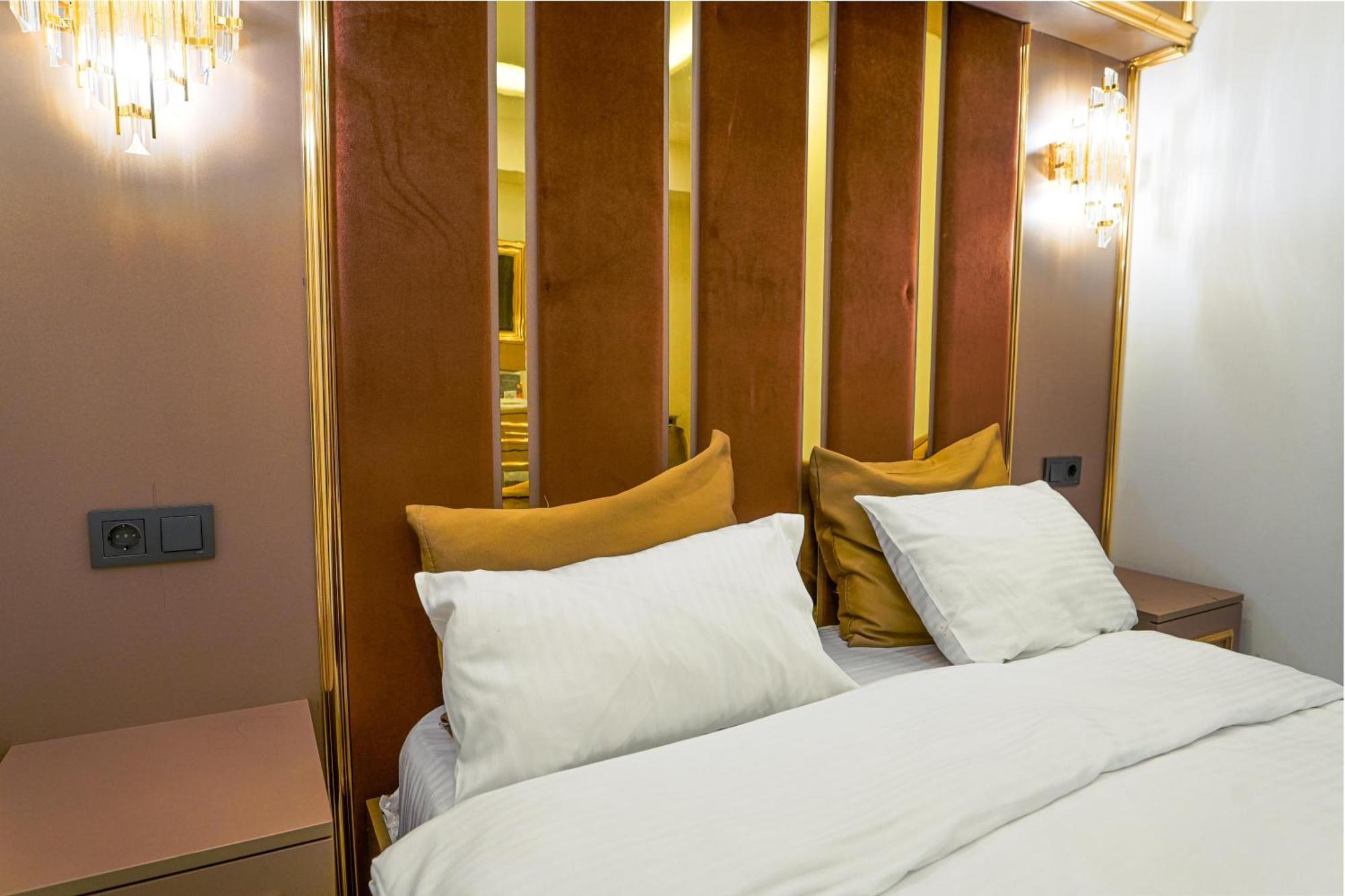Moonlight Suit Hotel Taksim Istanboel Buitenkant foto