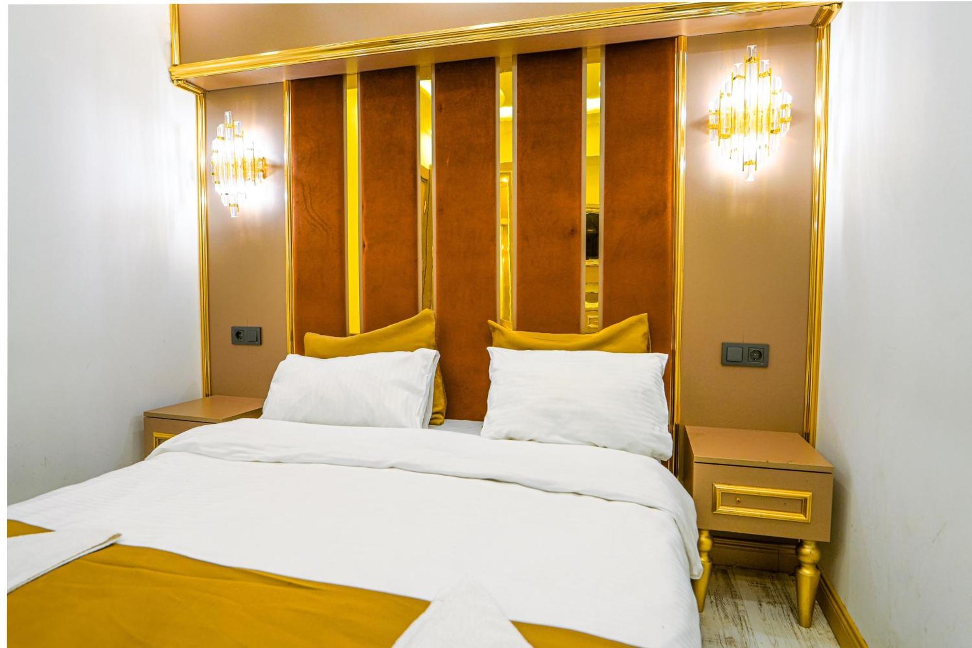 Moonlight Suit Hotel Taksim Istanboel Buitenkant foto
