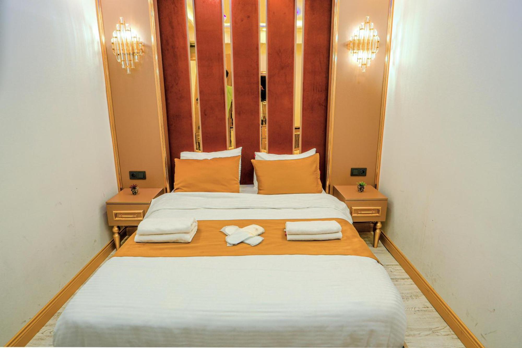 Moonlight Suit Hotel Taksim Istanboel Buitenkant foto